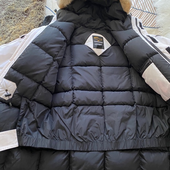 AUTHENTIC Canada Goose Expedition Parka - Picture 4 of 11